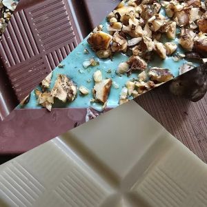 Magic Truffle Chocolate Bar (100 gram)